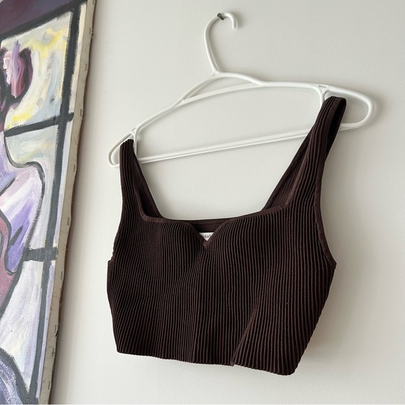 Babaton Sculpt Knit Notch Tank - Picture 2 of 8